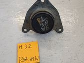 Engine mount vacuum valve