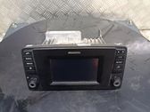Radio / CD-Player / DVD-Player / Navigation
