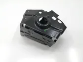 Fender mounting bracket