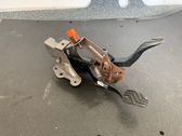 Accelerator throttle pedal