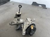 Engine mounting bracket