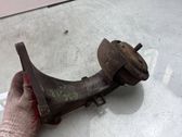 Engine mounting bracket