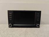 Radio/CD/DVD/GPS head unit