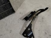 Engine bonnet/hood hinges