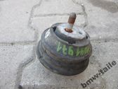 Engine mount bracket