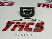 Tailgate/trunk/boot lock/latch/bracket