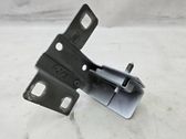Fender mounting bracket