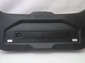 Moldura de la puerta trasera