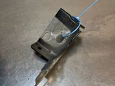 Fender mounting bracket