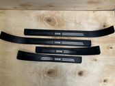 Sill/side skirt trim