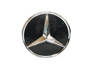 Manufacturer badge logo/emblem