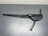 Brazo del limpiaparabrisas delantero