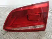 Tailgate rear/tail lights