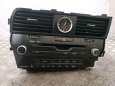 Radio / CD-Player / DVD-Player / Navigation