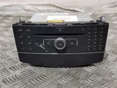 Radio/CD/DVD/GPS-pääyksikkö