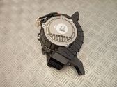 Hybrid/electric vehicle battery fan