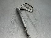 Engine bonnet/hood hinges