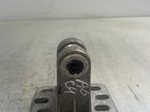 Front bumper mounting bracket
