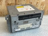 Радио/ проигрыватель CD/DVD / навигация