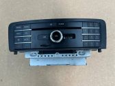 Radio / CD-Player / DVD-Player / Navigation