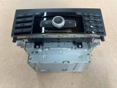 Radio / CD-Player / DVD-Player / Navigation