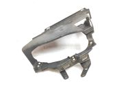 Rear bumper mounting bracket