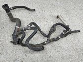 Tuyau de liquide de refroidissement moteur