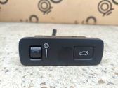 Tailgate opening switch