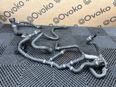 Tuyau de liquide de refroidissement moteur
