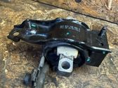Engine mount bracket