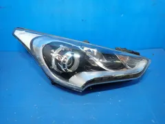 Hyundai Veloster Headlight/headlamp  