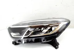 Renault Captur Lampa przednia 260606152R 