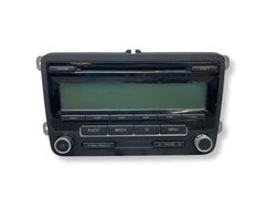 Radio / CD/DVD atskaņotājs / navigācija