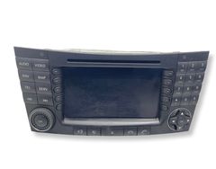 Radio / CD/DVD atskaņotājs / navigācija