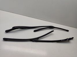 Audi A6 Allroad C5 Windshield/front glass wiper blade 4B1955408D