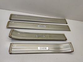 BMW 7 E32 Garniture de protection de seuil intérieur 