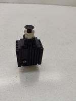 BMW 7 E32 Bremzes pedāļa sensors 83565279