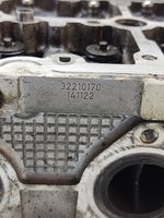 BMW 5 F10 F11 Engine head 32210770