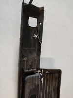 BMW 3 E30 Modanatura separatore del paraurti anteriore 1888266