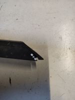 BMW 3 E30 Rivestimento portiera posteriore (modanatura) 1952896