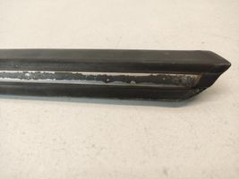 BMW 3 E30 Rivestimento parafango (modanatura) 1878129