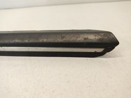 BMW 3 E30 Rivestimento parafango (modanatura) 1876129