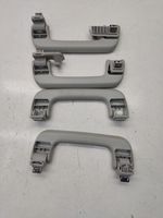 Audi Q7 4M Un set di maniglie per il soffitto 4M0857607