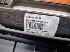 Hyundai Tucson TL Kojelaudan alempi verhoilu 84750D7901