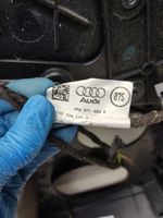 Audi Q7 4M Takaoven verhoilu 4M0867318B