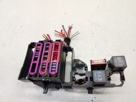 Audi A5 8T 8F Sulakemoduuli 8K0971845