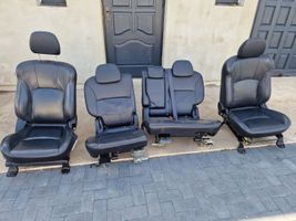 Mitsubishi Outlander Seat set N258060