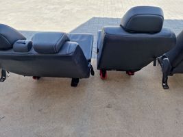 Mitsubishi Outlander Seat set N258060