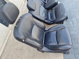 Mitsubishi Outlander Seat set N258060