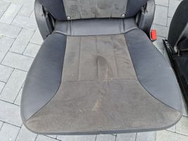 Mercedes-Benz R W251 Toisen istuinrivin istuimet W899O652